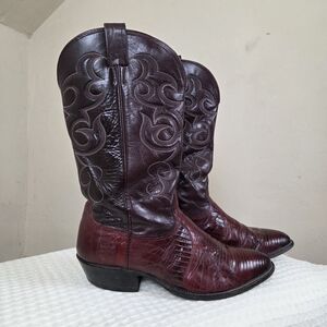 Vintage Nocona Burgundy Leather Western Cowboy Boots Size 11 Exotic Embossed Toe